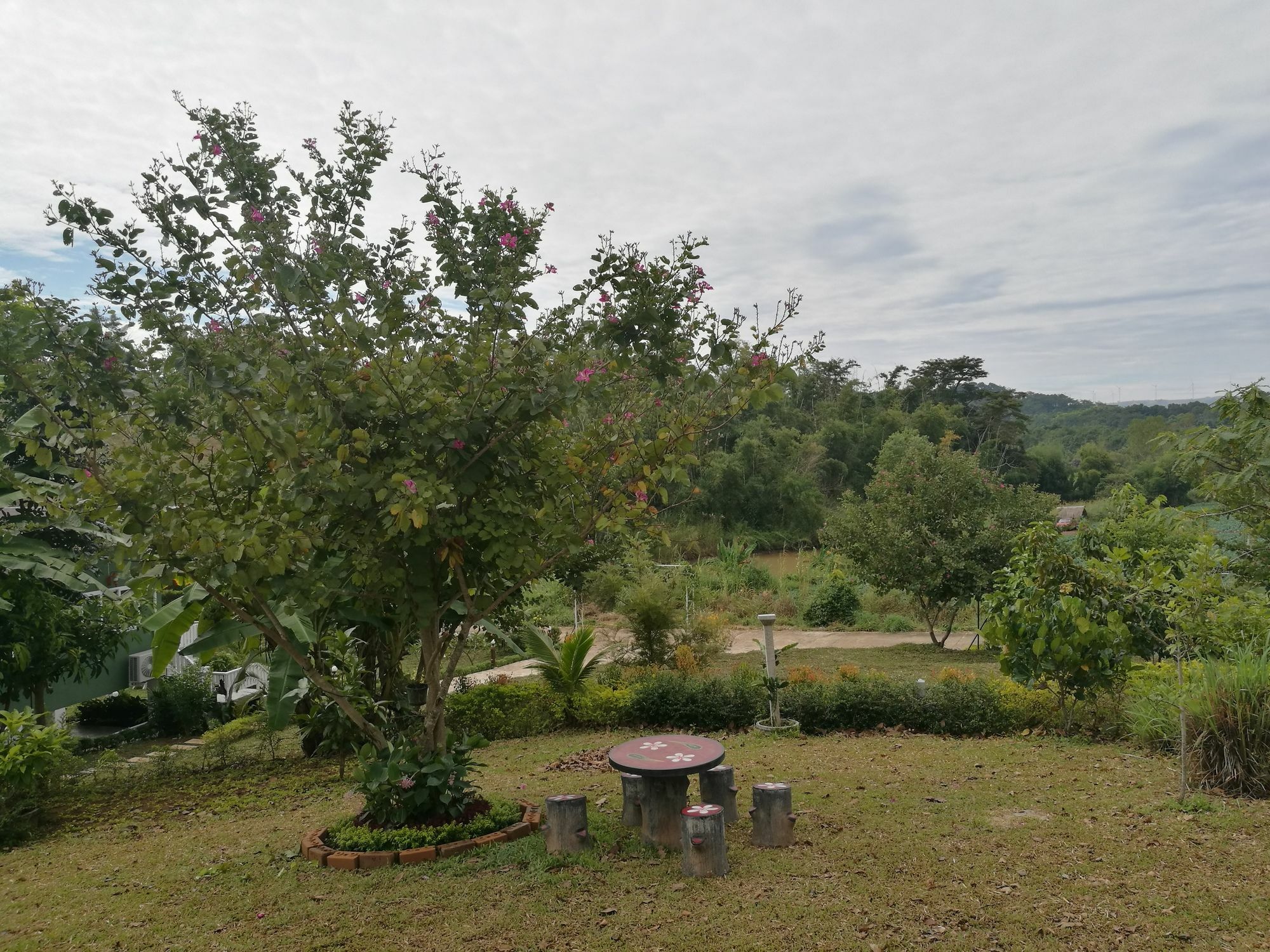 บ้านปลายฝัน Baanplaifun Ban Huai Phai Exterior photo