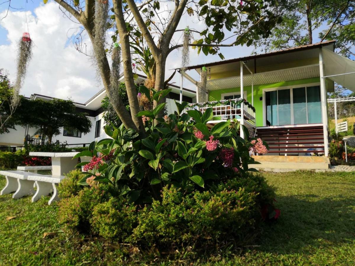 บ้านปลายฝัน Baanplaifun Ban Huai Phai Exterior photo